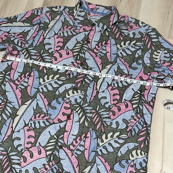 Tommy Bahama Men's Short Sleeve Floral Shirt Silk, XL - Picture 3 of 8